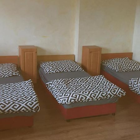 Mieszkanie 6 Osobowe Apartment Tomaszów Mazowiecki Екстериор снимка