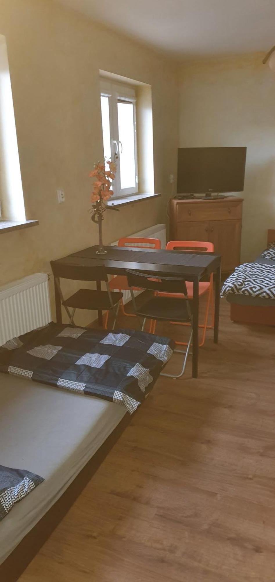 Mieszkanie 6 Osobowe Apartment Tomaszów Mazowiecki Екстериор снимка